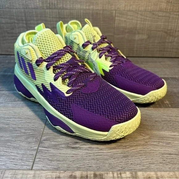 Purple kids hotsell basketball shoes