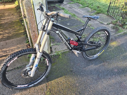 Full Suspension Downhill Bike Size 