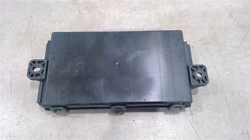 Dodge Challenger 2015-2023 módulo de control sin llave 68356571ab Foto 3 de 4