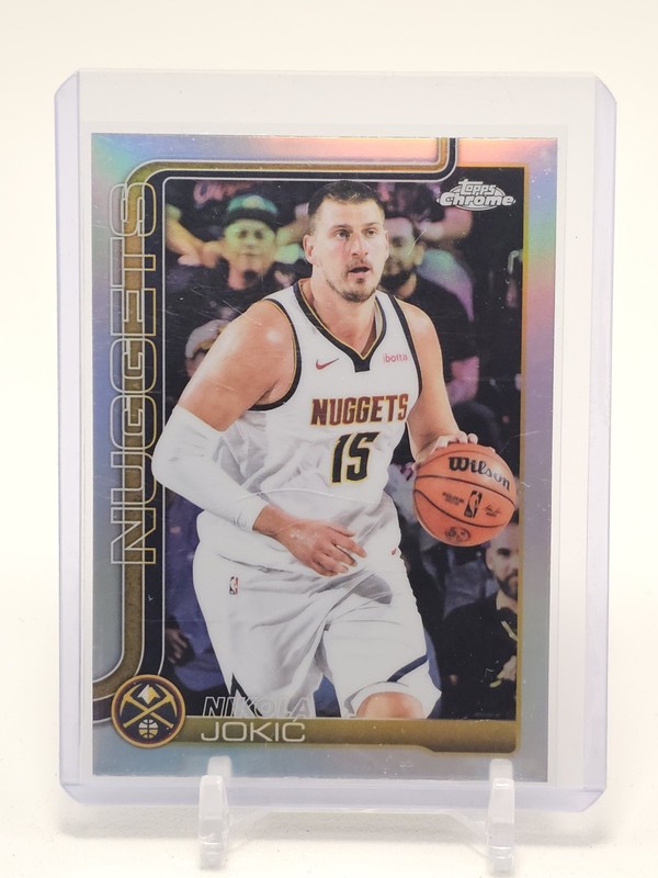 NIKOLA JOKIC 2024-25 TOPPS CHROME REFRACTOR #25 NUGGETS Q6572