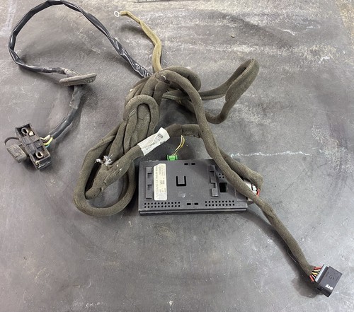 05 Volvo Xc70 Trailer Module With Wiring Harness 12245629