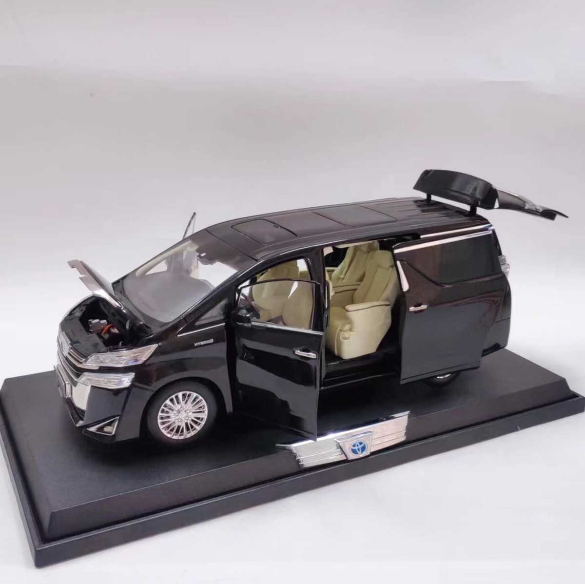 ミニカー Toyota Vellfire 1/18 diecast model car 1/18 TOYOTA VELLFIRE MPV VAN 2021 China TOYOTA Dealer