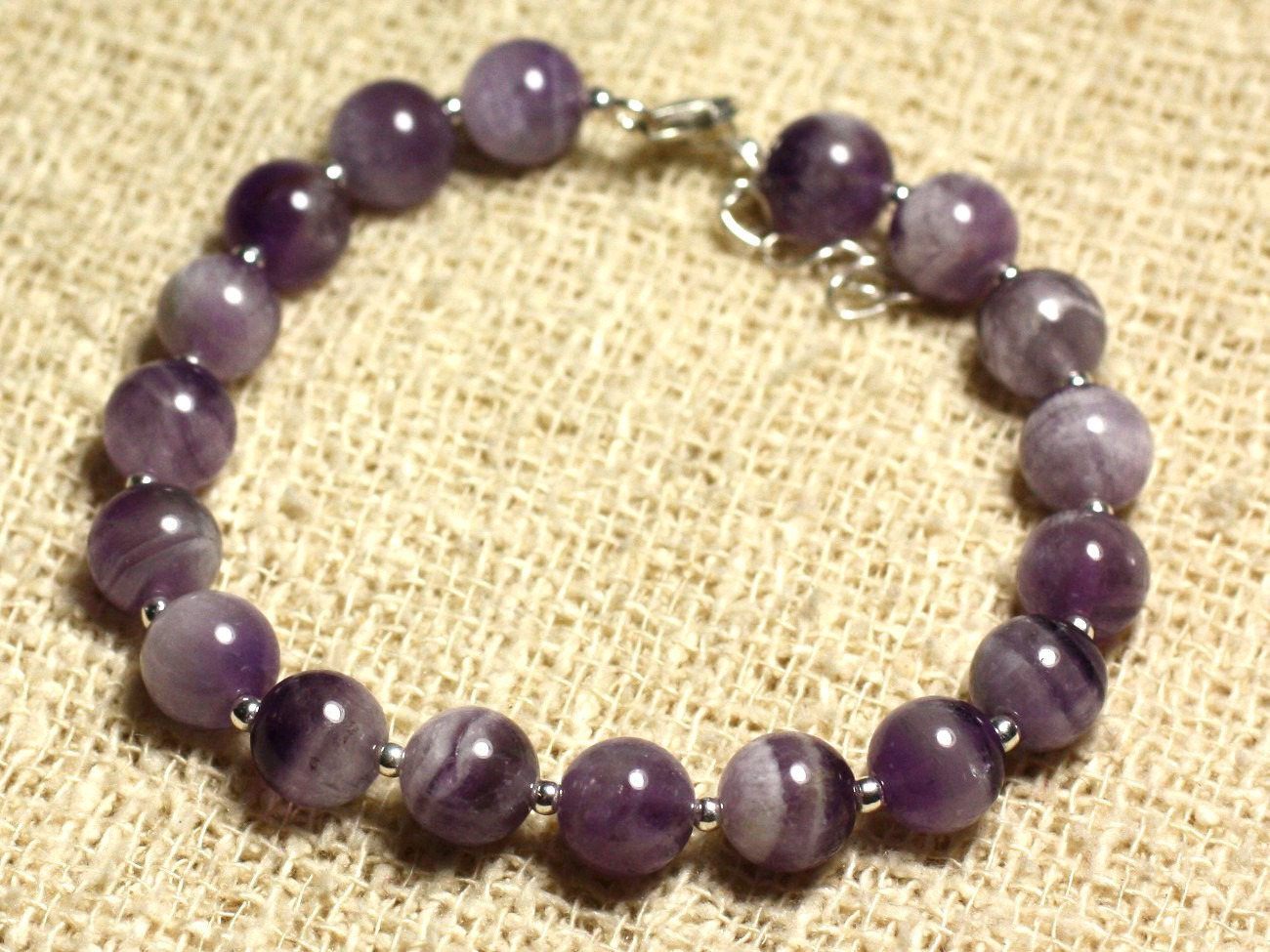 Bracelet améthyste violette 8mm et finitions précieuses en argent 925