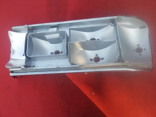 BMW E23 Rücklicht, Lampenträger Chrom Rahmen Links