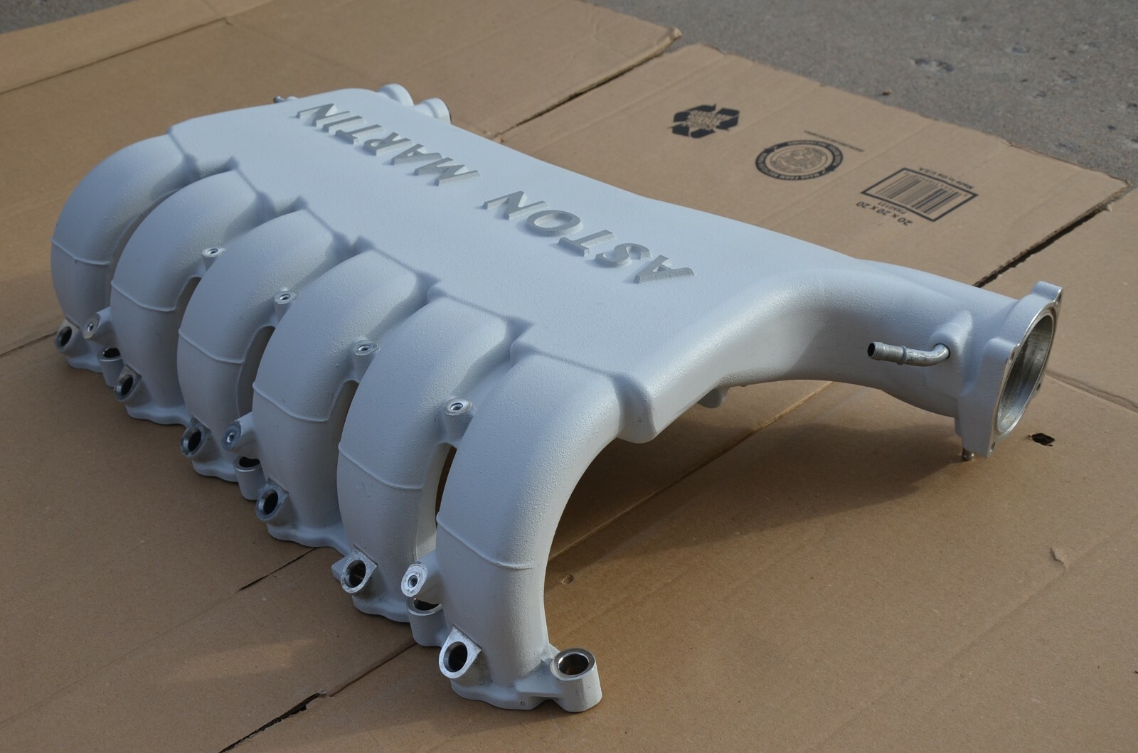 12-18 Aston Martin Vantage Vanquish Intake Manifold Left Side CD33-9424-BA AM310
