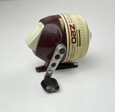 Vintage 1984 Zebco Z20 Brunswick Fishing Spinning Reel Die Cast EE1994