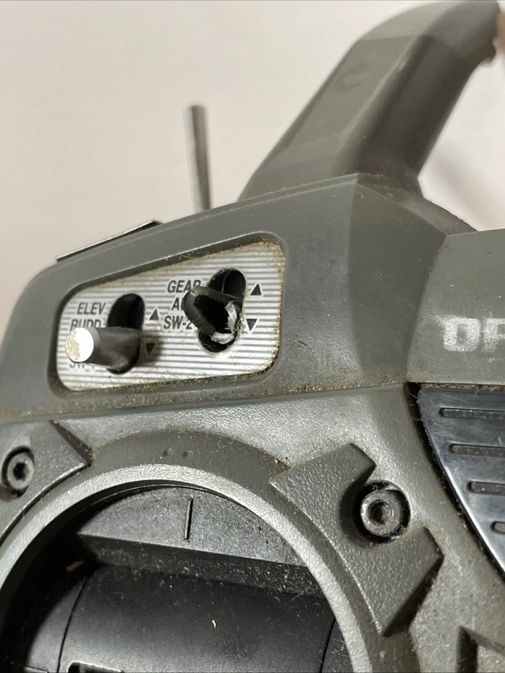 TRANSMISOR RADIO CONTROL FM DIGITAL ÓPTICA 6 HITEC 6 CANALES (piezas no probadas) Foto 4 de 4