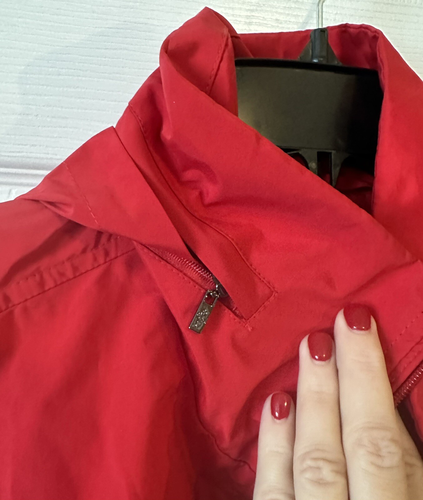 Cole Haan signature Red back bow packable rain coat Size Small