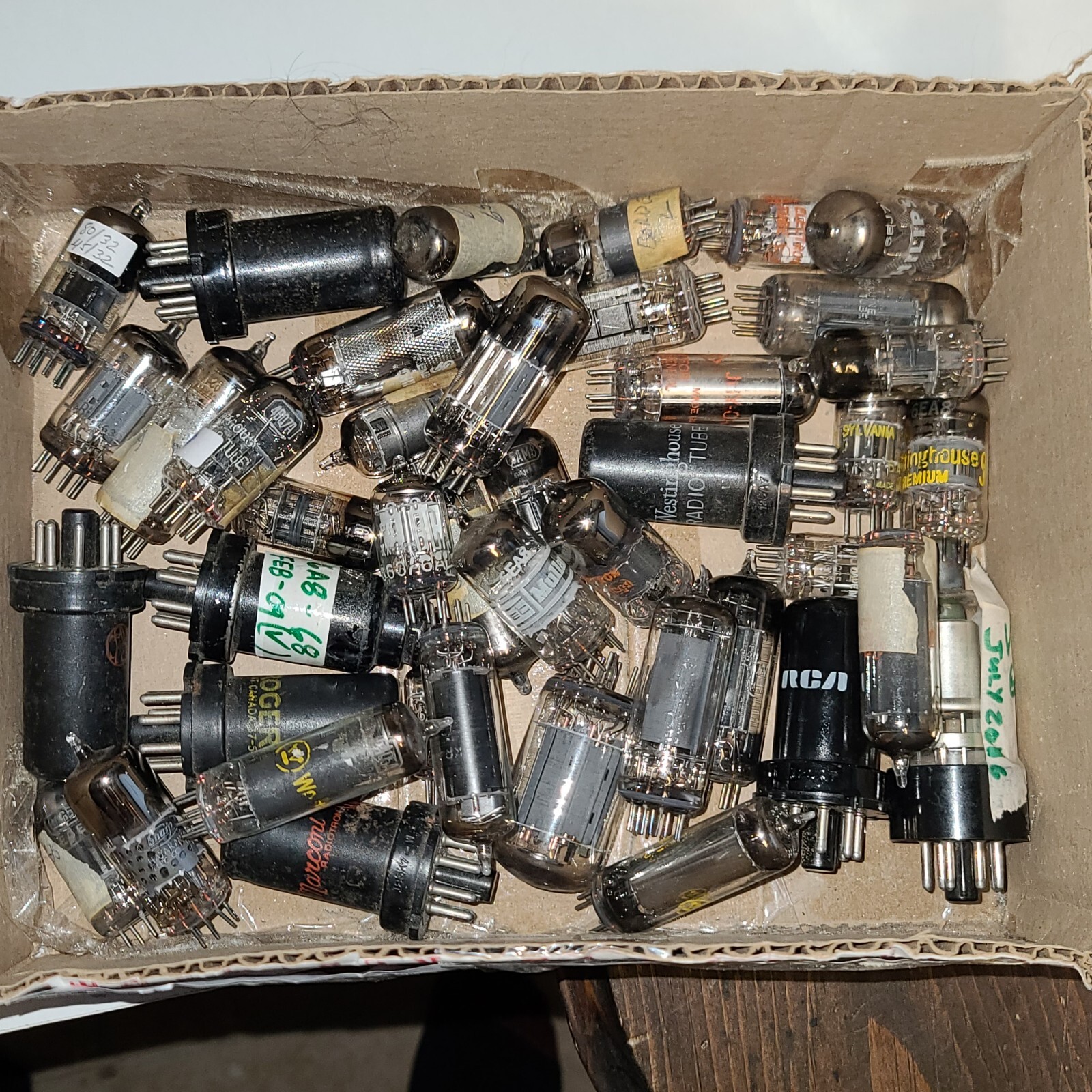 40PCS VACUUM TUBES / HAM RADIO / SHORTWAVE RADIO / CRYSTAL RADIO / CB RADIO