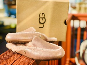 ugg rose gold slippers