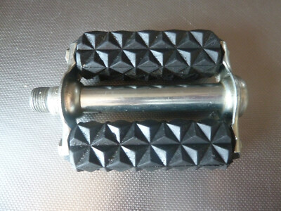 Anciennes Pédales De Vélo Vintage - 9/16" X 3,5" - Noires, Pièces D'occasion (axe Manquant)