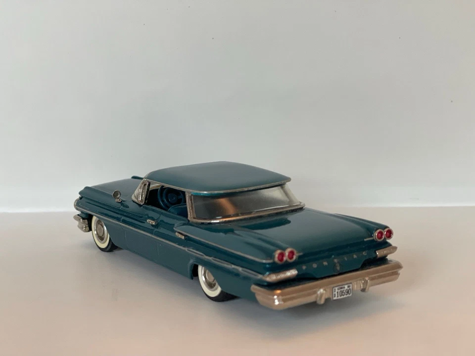 WESTERN 1960 PONTIAC PARISIENNE VISTA - Image 2 of 2