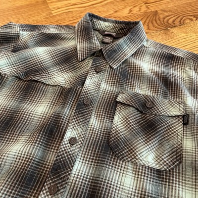 Outdoor Research Shirt Mens Size Medium Green Plaid Camping Hiking Outdoor