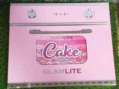 Glamlite CAKE EYESHADOW PALETTE - 20 Shades - Fun - NIB - Read