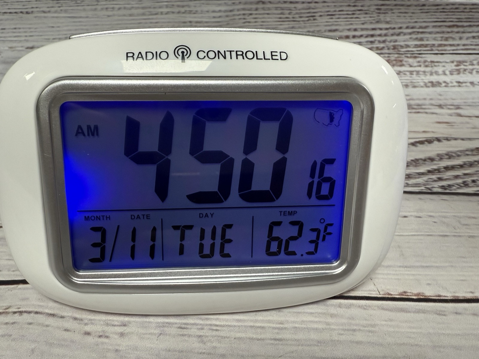 Cordless Atomic Digital Alarm Clock with Blue Backlit LCD Display-image