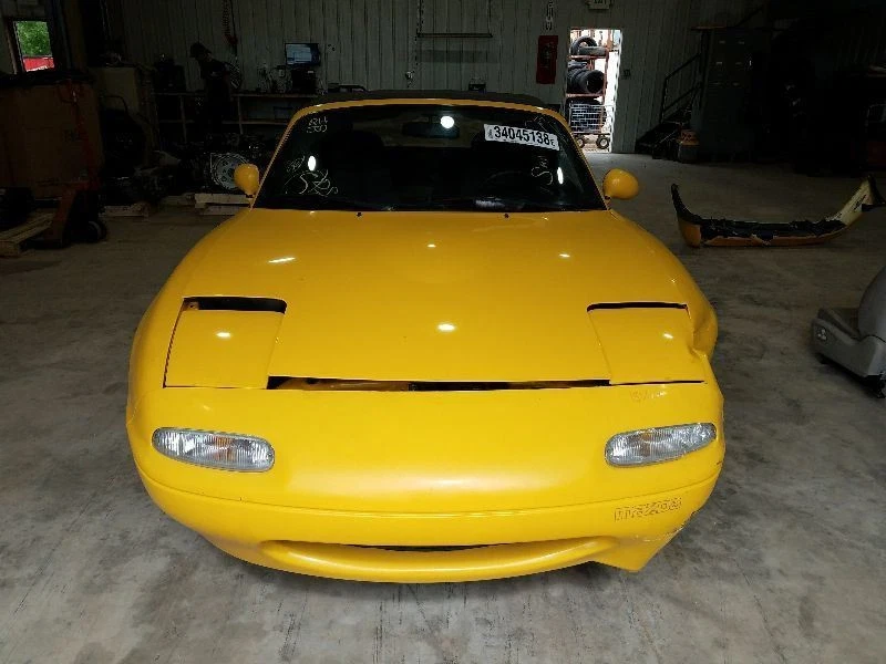 Eje trasero derecho Mazda Miata MX-5 1990-93 pasajero Foto 4 de 4