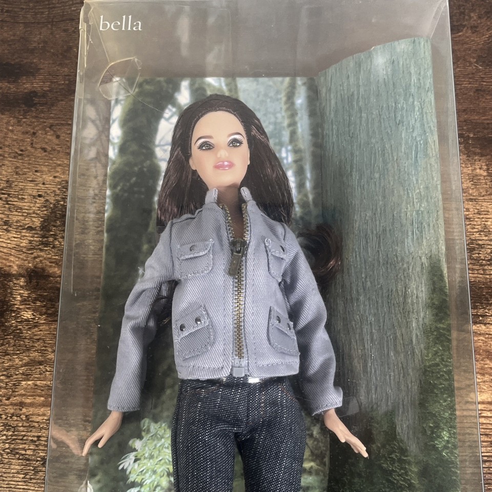 Barbie Bella Esme Haunted Beauty Ghost Twilight Pink Label 2012 Avec Accessoires