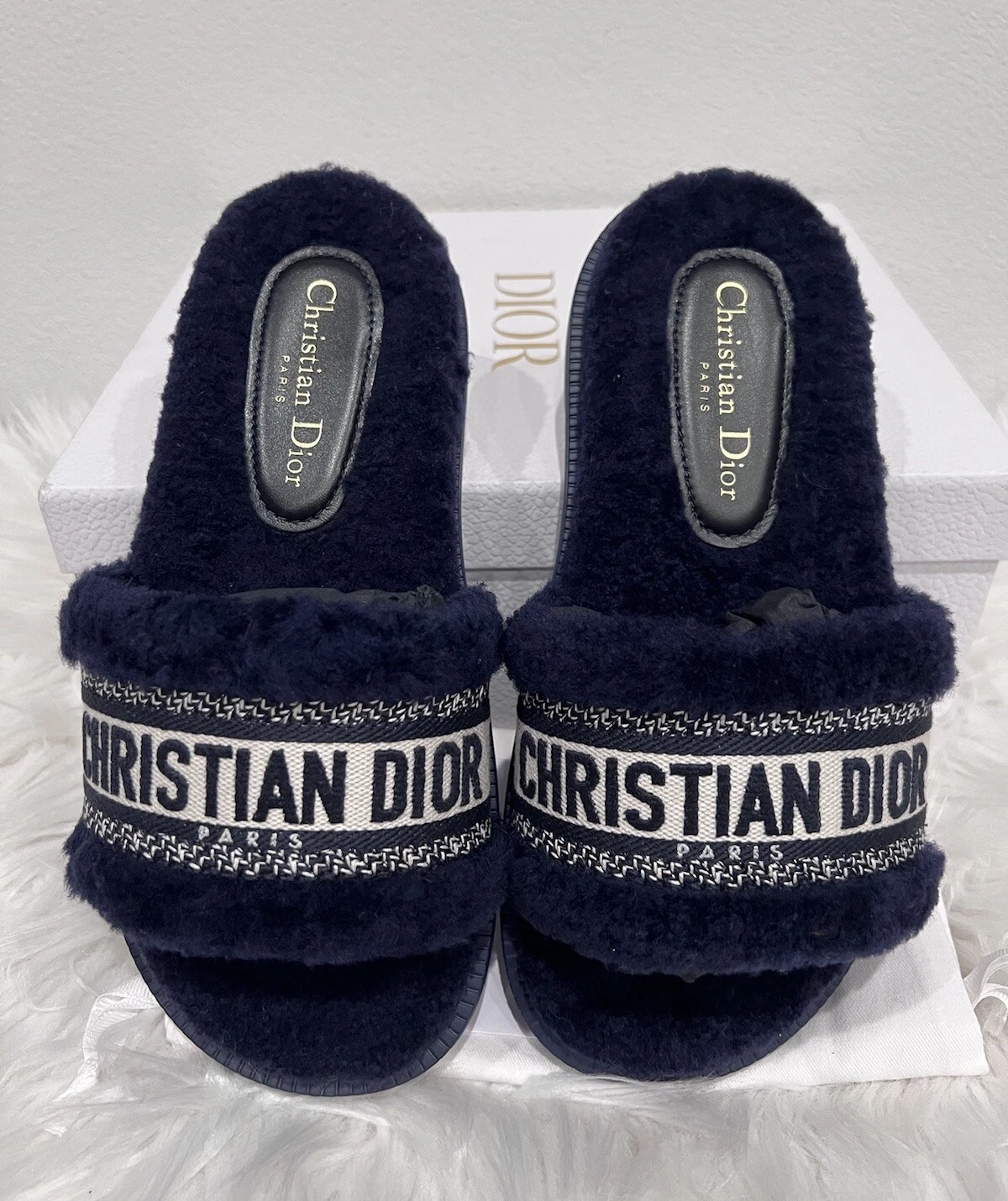 Sandale Christian Dior DWAY Shearling Dioract Dclub logo évolution neuve dans sa boîte 36,5