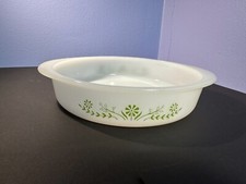 Glasbake Primrose Dream by McKee J2429 8" Round Cake Pan - Made in USA