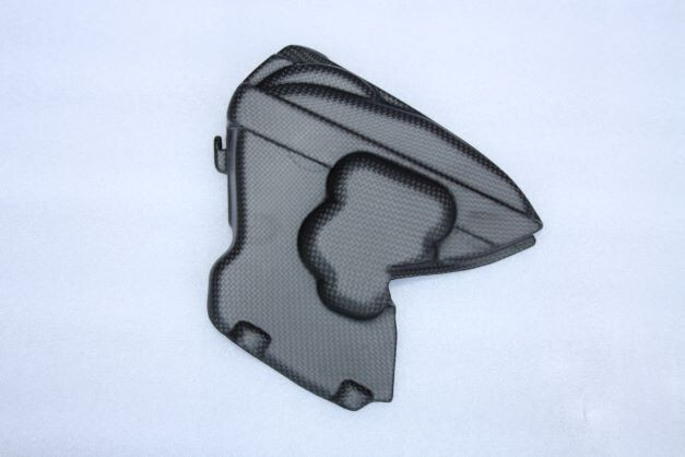 Protection moteur droit Ducati Streetfighter V2 carbone mat pour trackday
