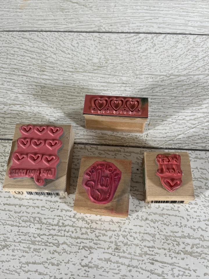 Lote de 9 estampillas de goma de madera para hacer tarjetas del día de San Valentín celebrar el amor del corazón paquete Foto 3 de 4
