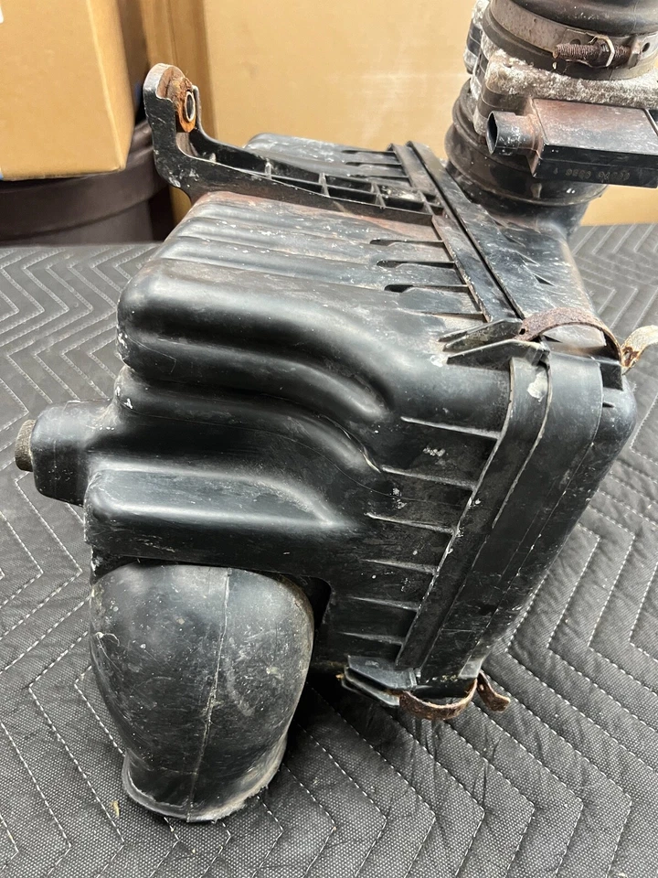 Isuzu Trooper 1998-2002 filtro limpiador de caja de aire MAF conjunto de carcasa OEM #913EM Foto 4 de 4