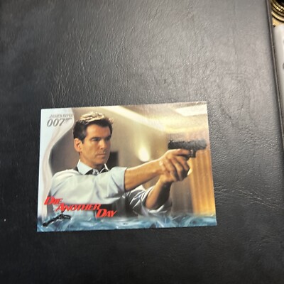 Jb17 James Bond Die Another Day 2002 #19 Pierce Brosnan 007 add ship .10 cents