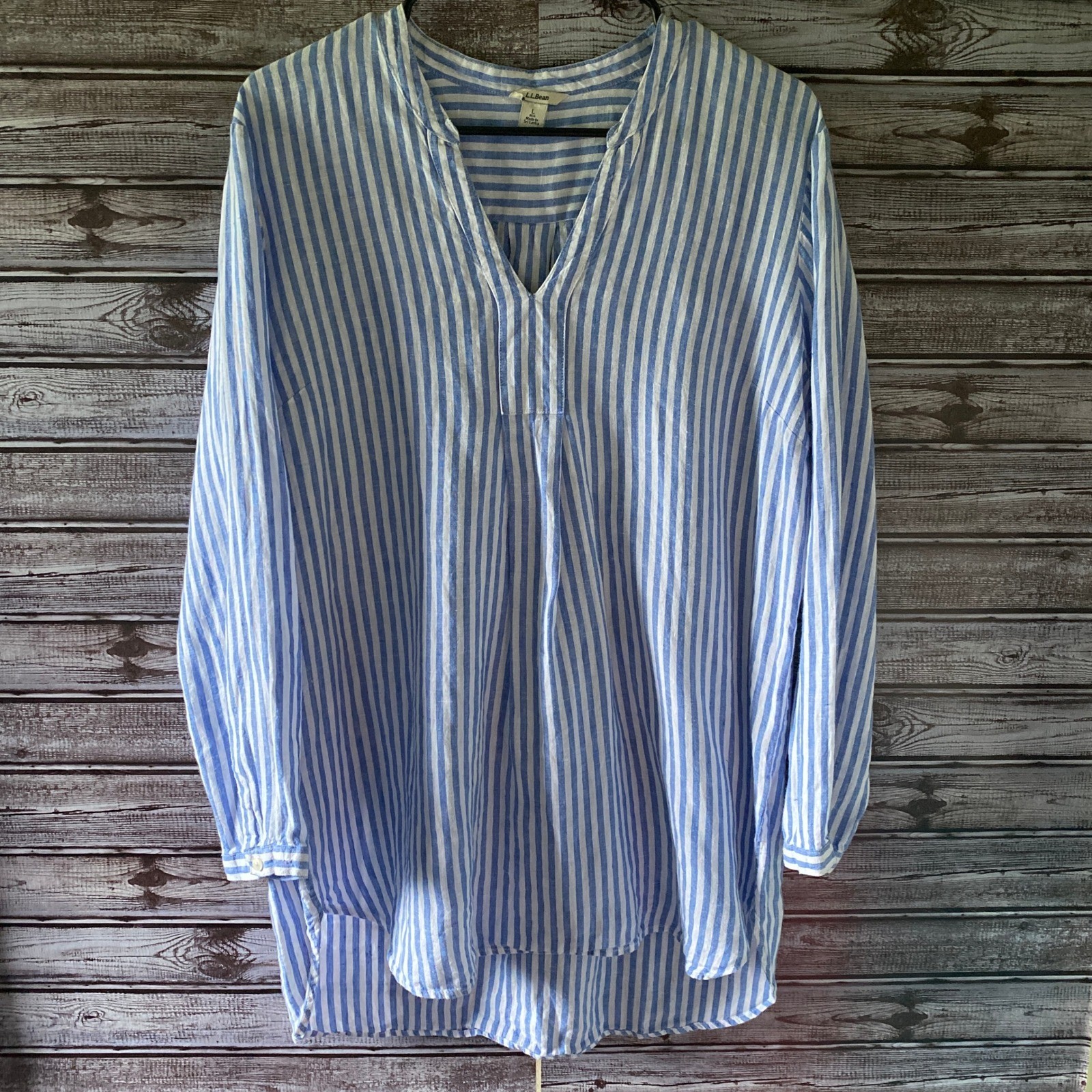 LL Bean Women's Long-Sleeved Top Size L Blue White Striped 100% Linen V-Neck