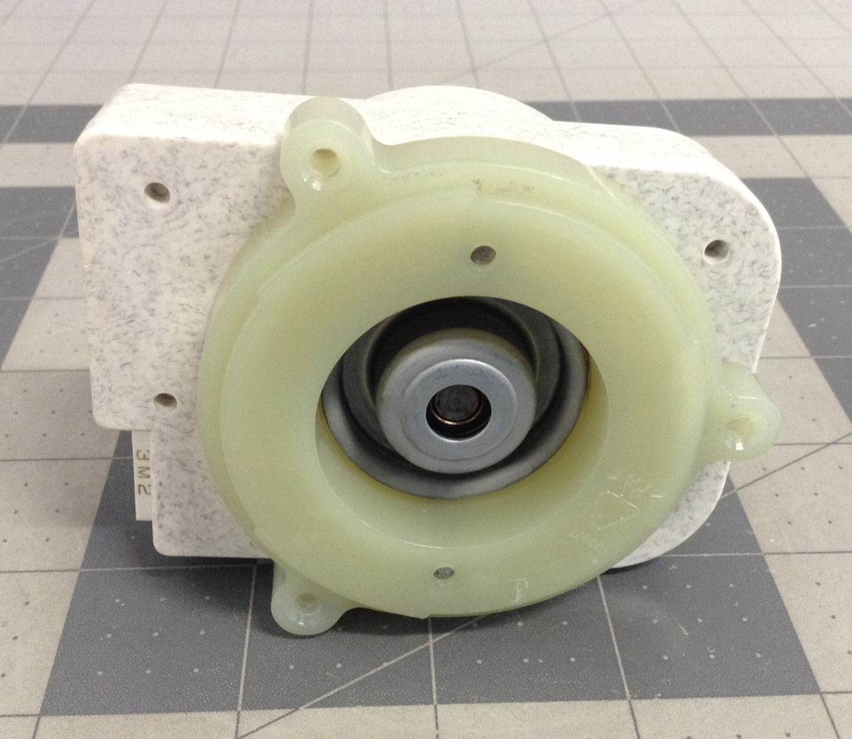Maytag Jenn-Air Refrigerator Condenser Fan Motor 61005323