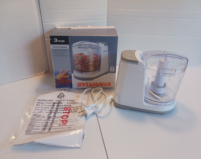 #ad Sylvania 3 Cup Food Chopper HL 2129 135 Watts 467705 Electric Clean Tested $16.99