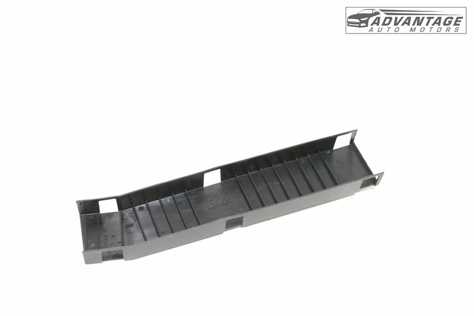 2018-2022 VOLKSWAGEN PASSAT NMS BRAKE SYSTEM HOSE LINE PIPE HOLDER COVER OEM - Image 3 of 4