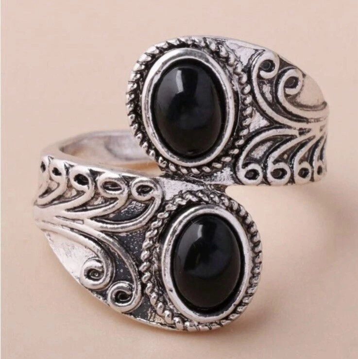 Anillo bypass de plata de ónix negro talla 7 Foto 2 de 4