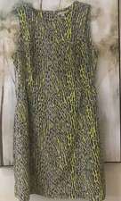 GAP Women’s dress  Size 8 animal print Sleeveless neon and gray