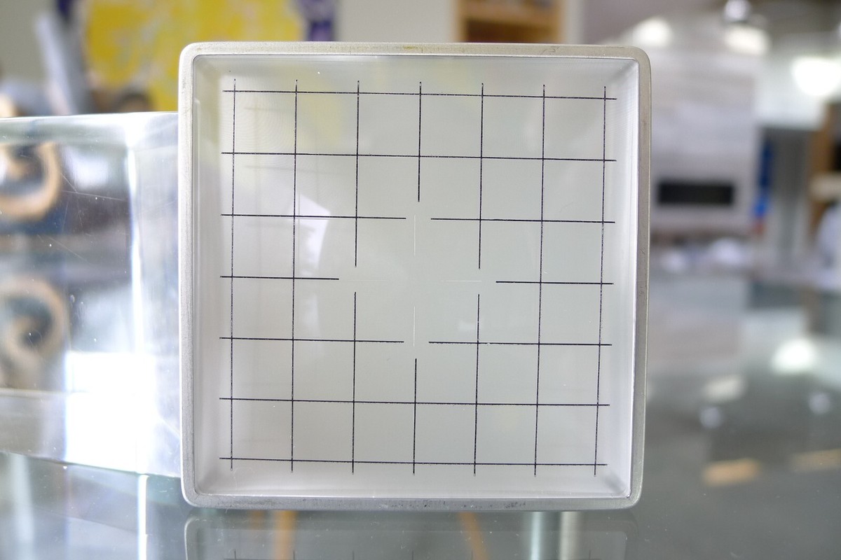 HASSELBLAD Hシリーズカメラ用　アキュートマットD グリッドスクリーン HASSELBLAD Hシリーズカメラ用 アキュートマットD グリッドスクリーン