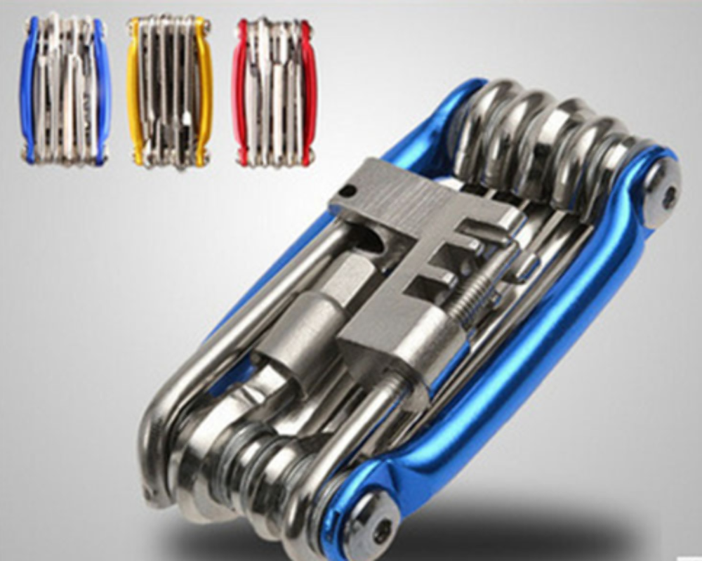 Compact Multi-Tool with Built-in Chain Breaker for Bikes