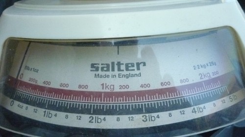 Vintage Salter No 69 Kitchen Weighing Scales retro England - Picture 2 of 5