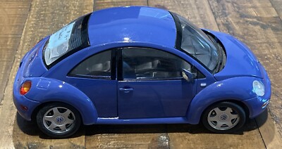 1/18 VOLKSWAGEN NEW BEETLE IN PURPLE BLUE BY MAISTO READ Damage | eBay