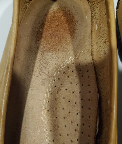 Nine West Women's Soft  Slip On  Size S 5-6,  Tan  - Picture 9 of 12