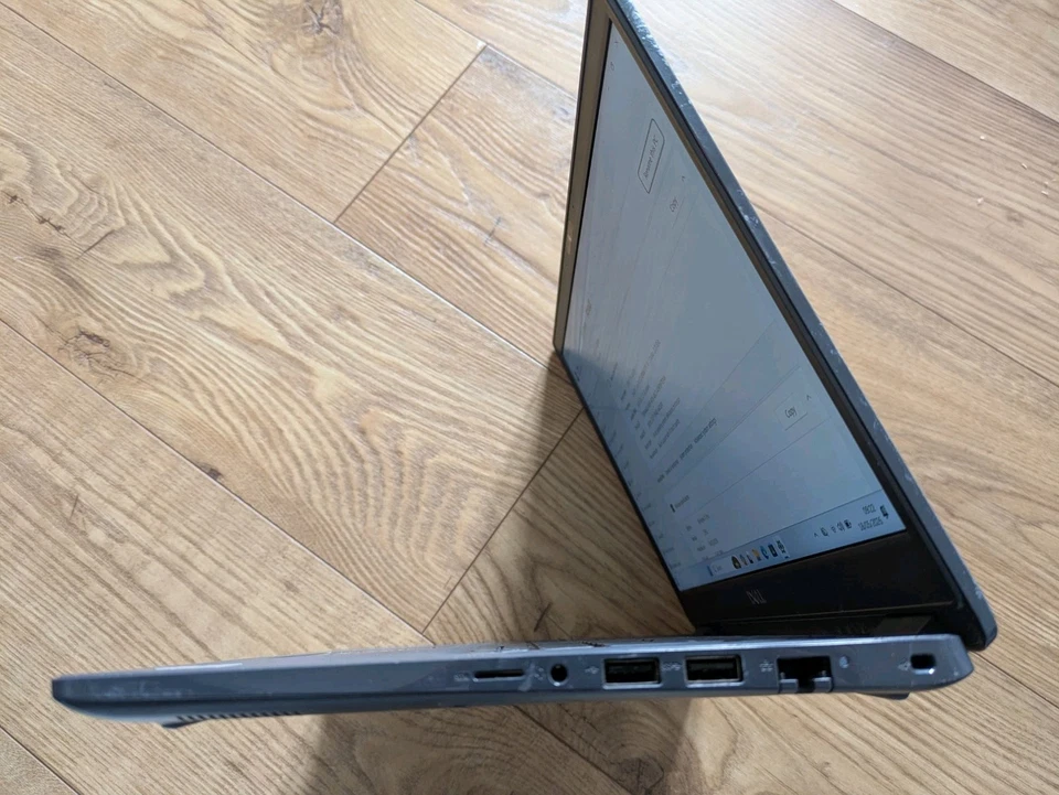 Dell Latitude 3410 · i5-10310U · 8GB · 256GB, photo 4 of 5