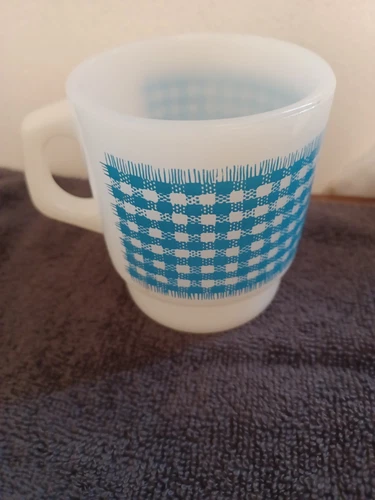 VINTAGE ANCHOR HOCKING FIRE KING MILK GLASS MUG WITH A BLUE GINGHAM PATTERN...
