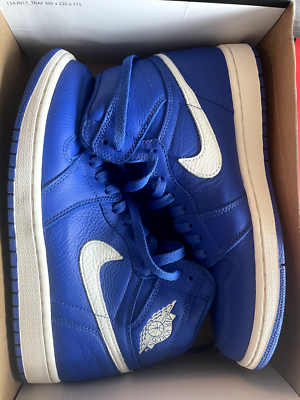 Air Jordan 1 Retro High OG Hyper Royal 2018 Size 9 Mens Blue