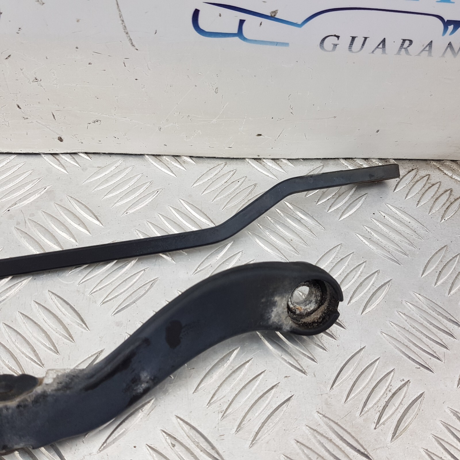 2016 FORD ECOSPORT MK2 FRONT WINDSCREEN WIPER ARMS PAIR CN1517B589CC eBay