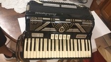 fisarmonica Paolo Soprani 120 bassi usata, colore nero, in ottimo stato funziona