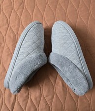 Dearfoams Cozy/Comfort Gray Quilted Slippers Size 7-8 Medium