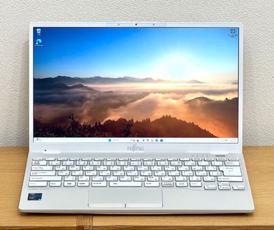 Fujitsu LIFEBOOK UH90/E3 i7/8GB/512GB | eBay Fujitsu LIFEBOOK UH90/E3 i7/8GB/512GB | eBay