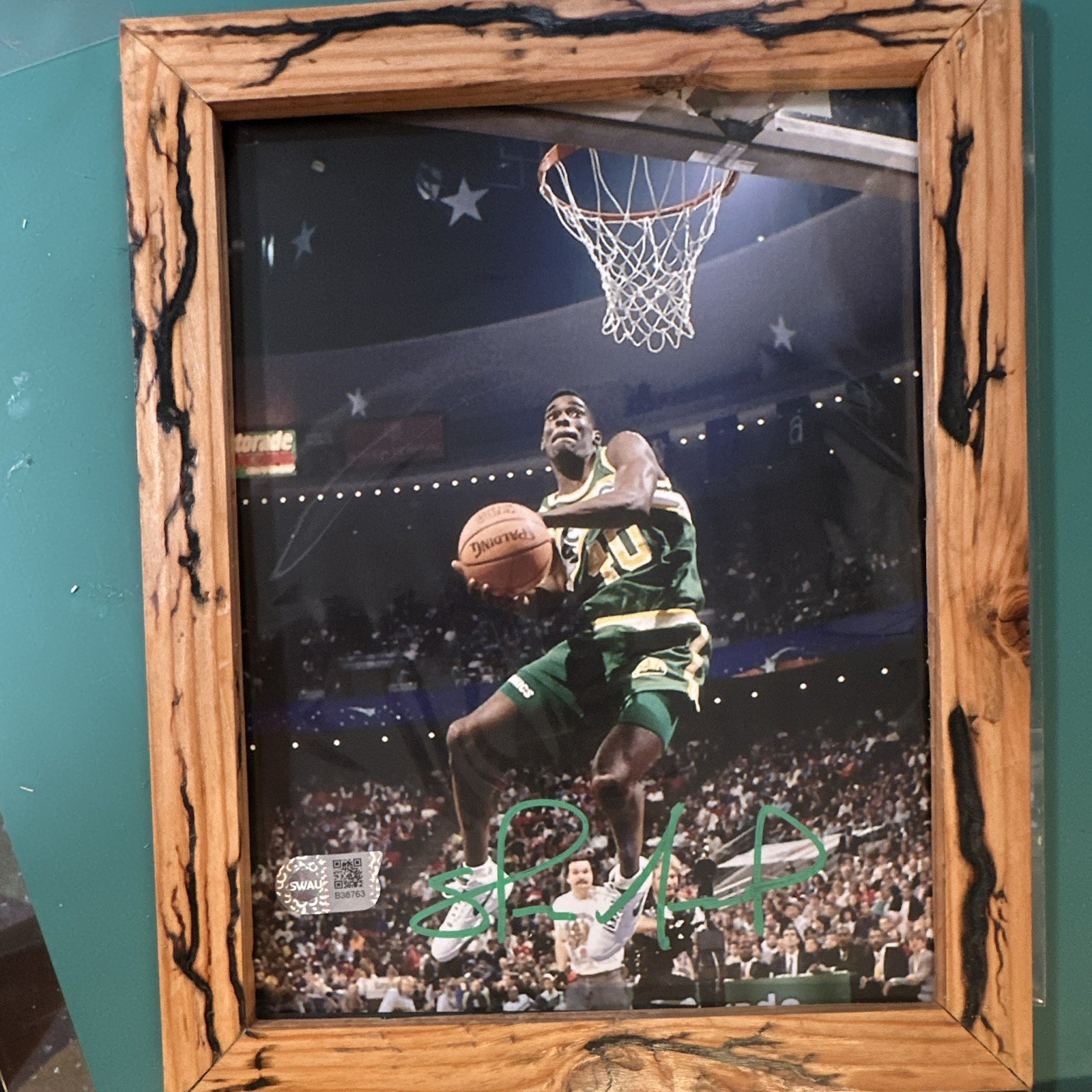 Shawn Kemp Signed Framed Original NBA Basketball Photo - Seattle SuperSonics