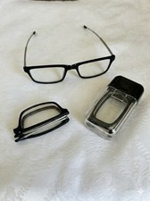 Foster Grant FGTRTG04 BLK +1.50 TO GO Folding Micro-Readers w/ Hard Case