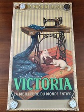 Affiche ancienne originale Célèbre Machine à Coudre Victoria circa 1900