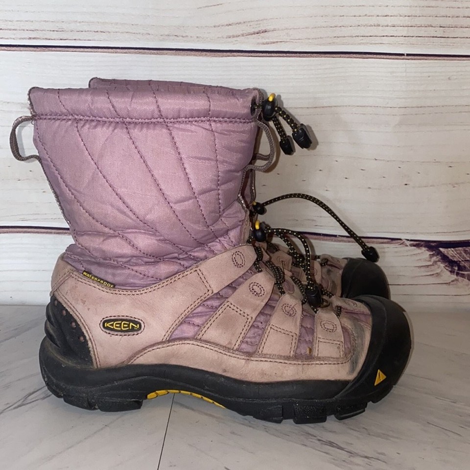 Keen Insulated Quilted Snow Lace Up Elastic Bungie Boots Size 7 eBay