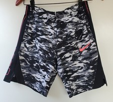 Nike Boy's Black/camo Dri-Fit Elite Basketball Shorts boys size large, preowned